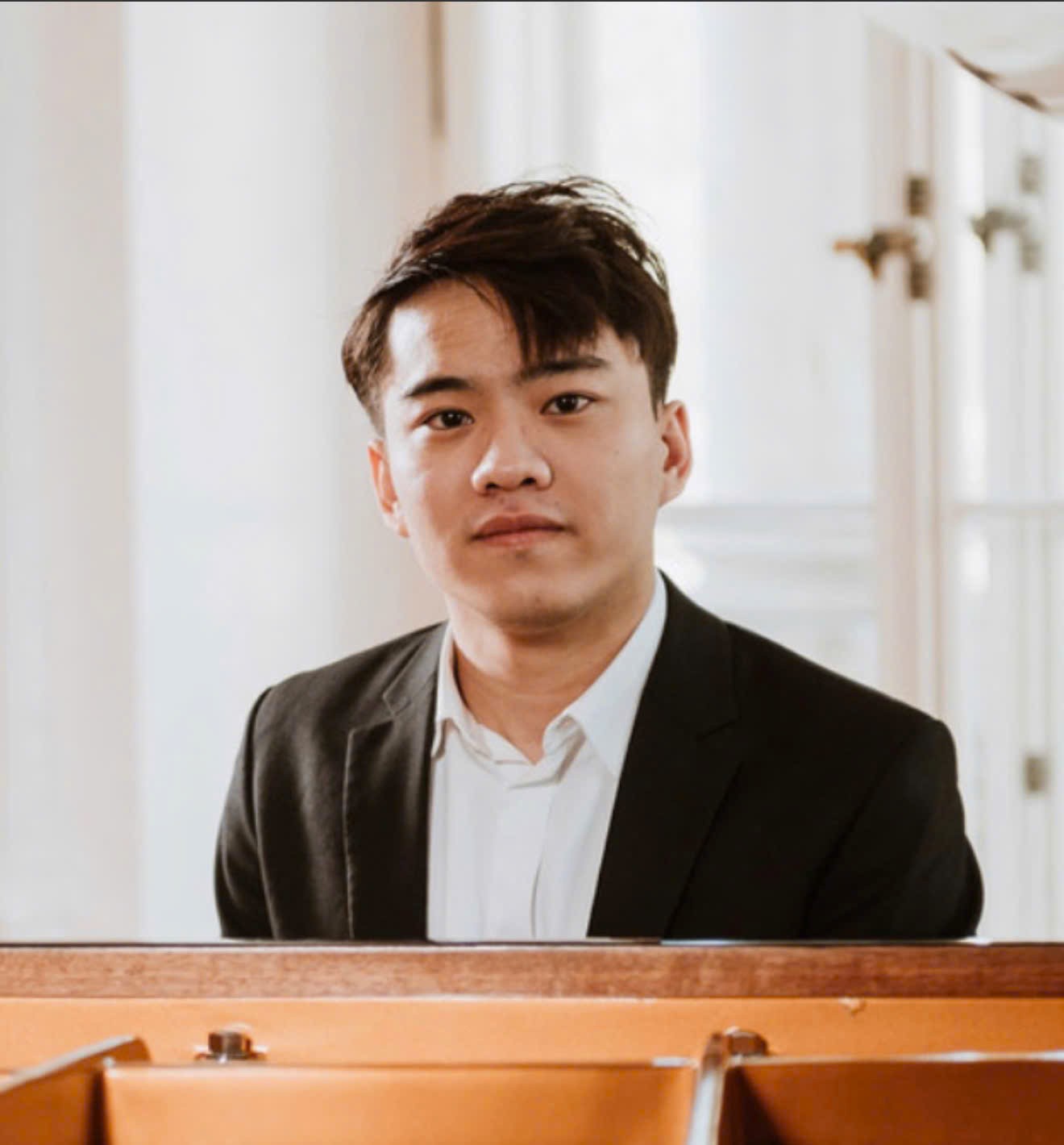 NGUYỄN VIỆT TRUNG